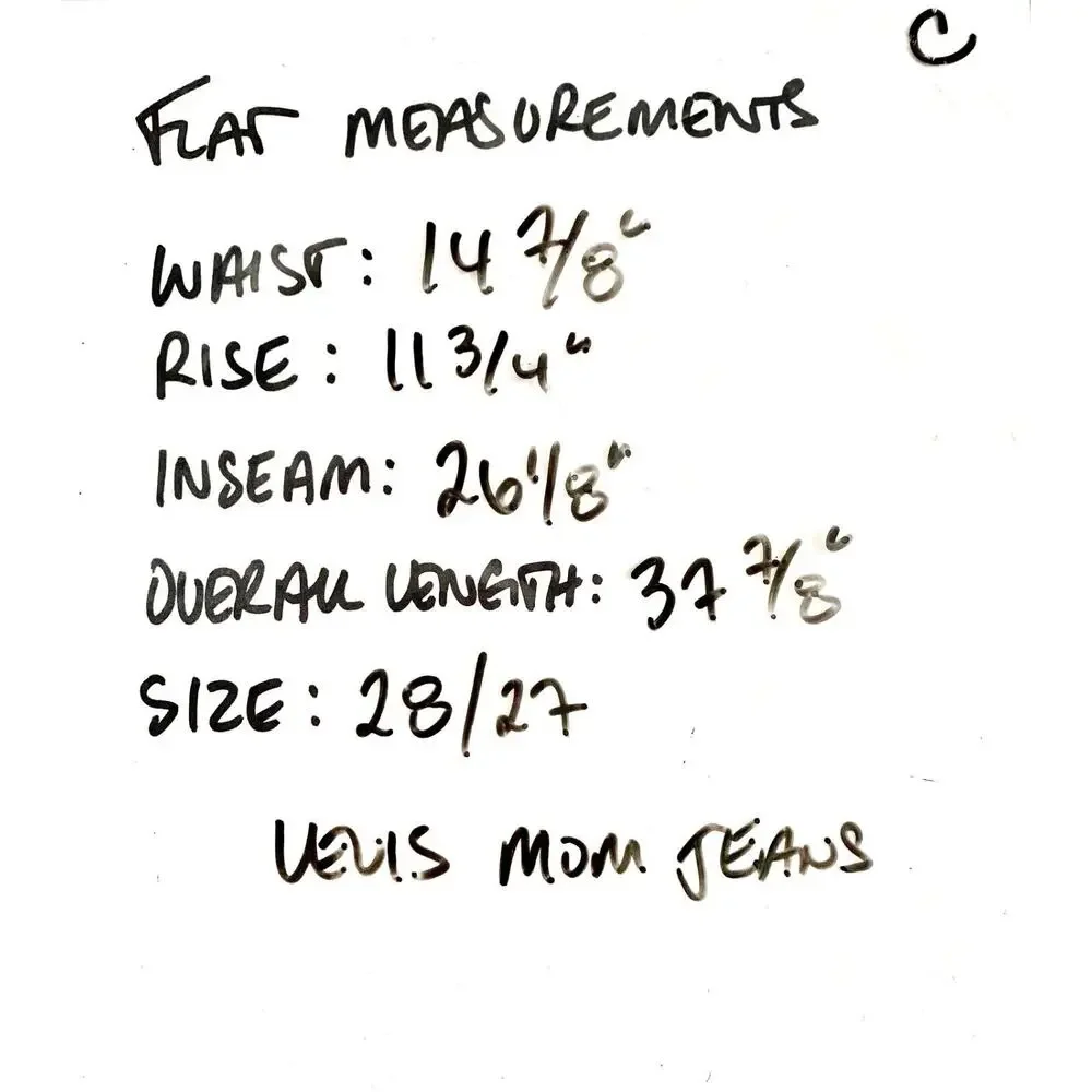 Levi's Women's Size 28x27 High Waisted Mom Denim Jeans Brand New
